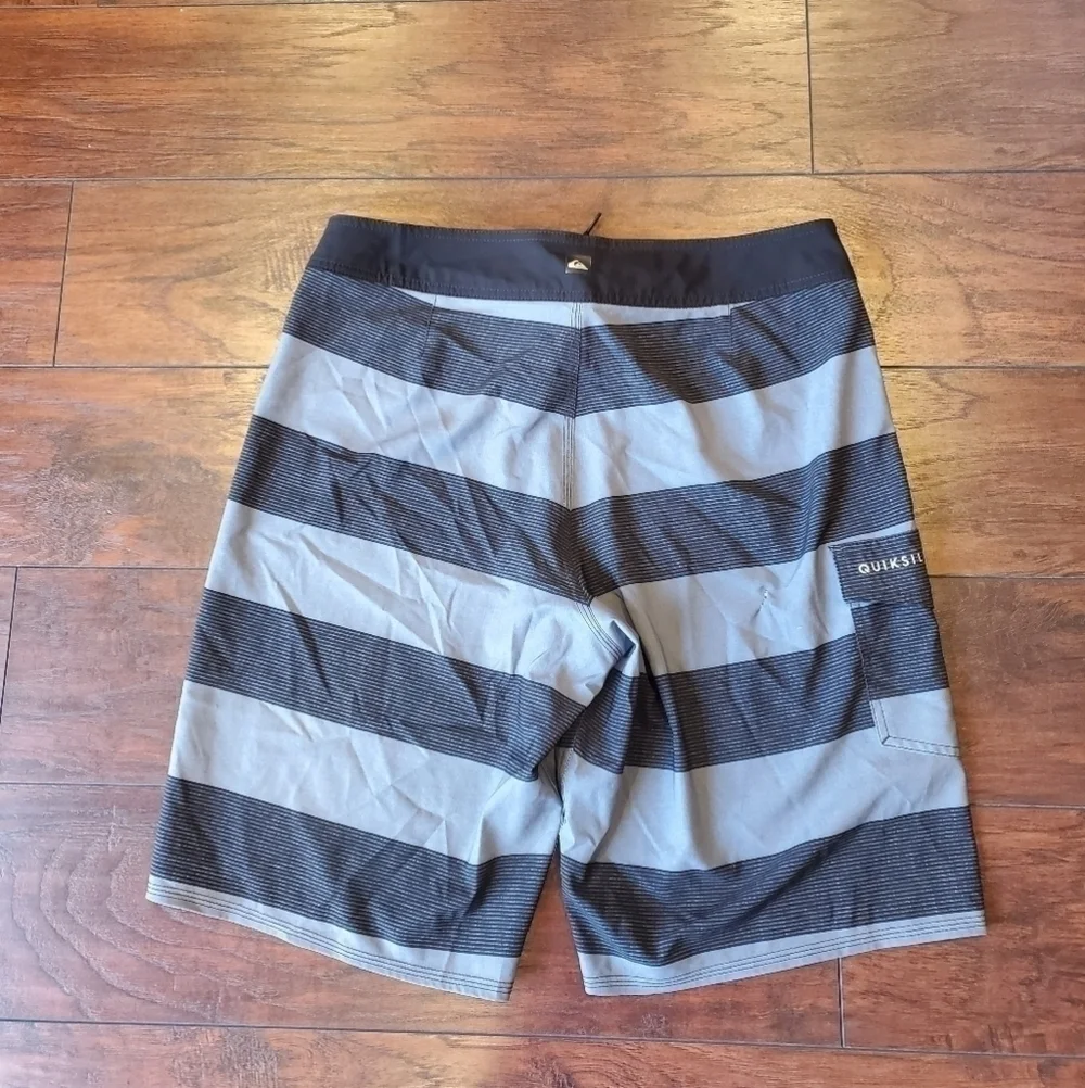 Quiksilver Highline Tijuana Scallop swim shorts…